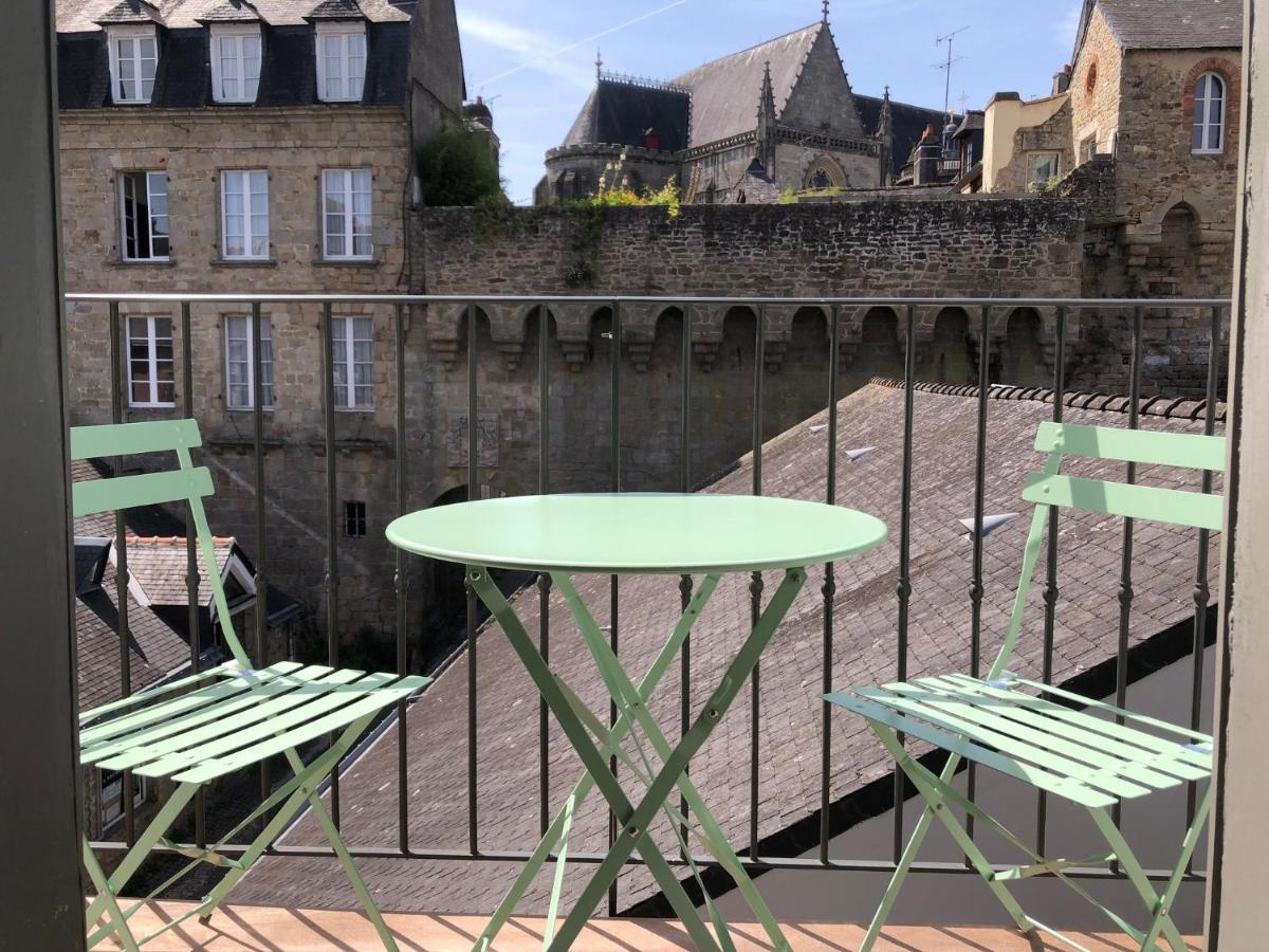 Au Coeur De Vannes - Vue Sur Les Remparts - 2 Ch 外观 照片