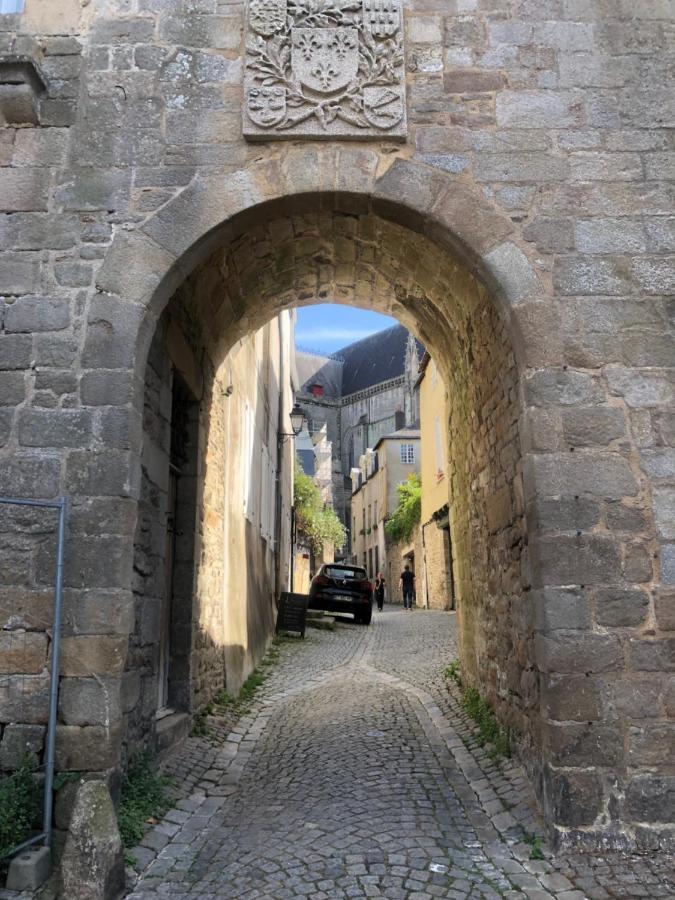 Au Coeur De Vannes - Vue Sur Les Remparts - 2 Ch 外观 照片